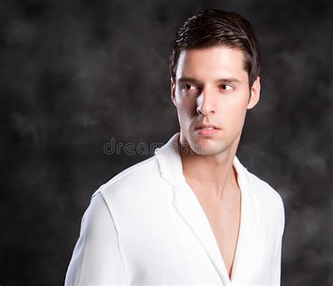 hombres europeos|8.968.890 Hombre Europeo Stock Photos, High